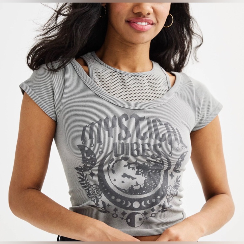NEW Almost Famous Seamless Faux Twofer Top. XL